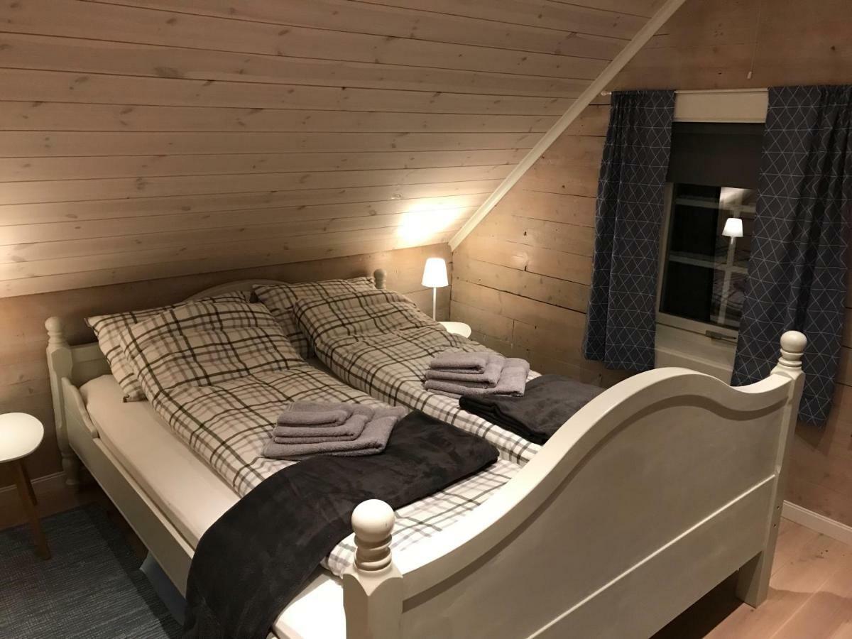 Kvaloya Lodge Futrikelv Ngoại thất bức ảnh